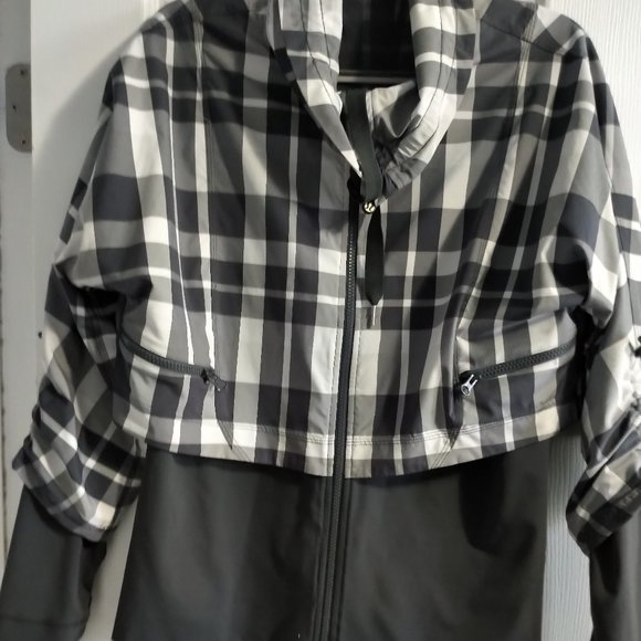 COPY - Seek the peak jacket - Picture 1 of 11